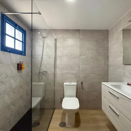 Canaryislandshost L Sal De Mar