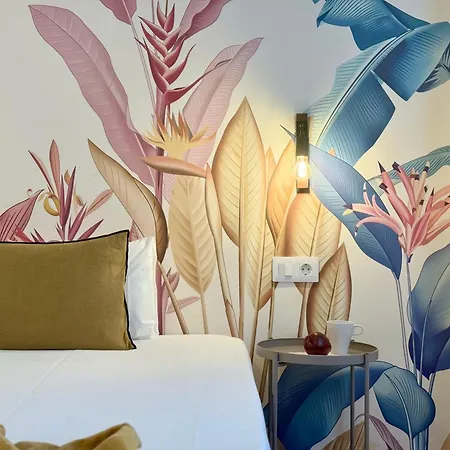 Canaryislandshost L Sal De Mar Puerto del Carmen (Lanzarote)