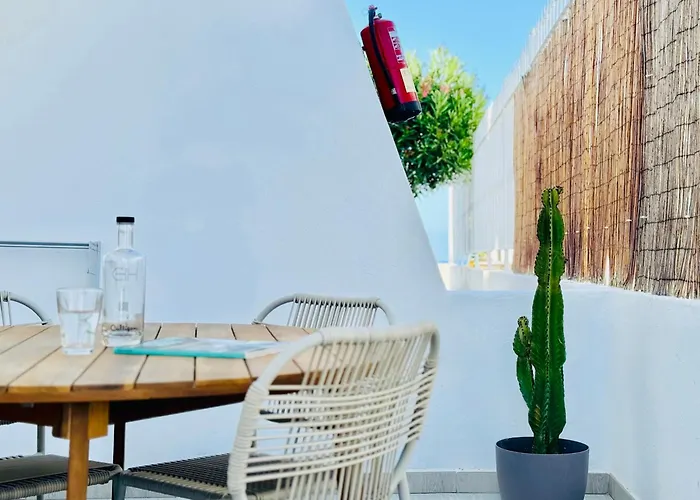 Canaryislandshost L Sal De Mar